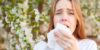 Icon style image for blog: Can Seasonal Allergies And Hayfever Affect Your Mouth?